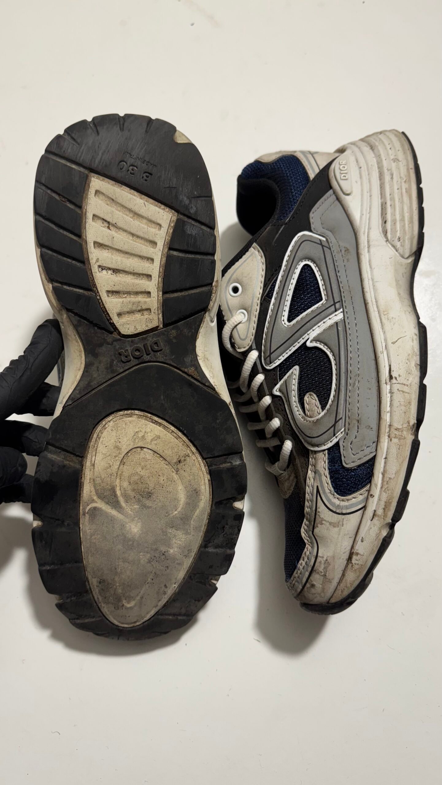 Sneakers vóór reiniging